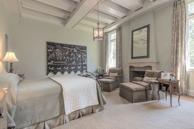 1244 CHERBOURG LN, Memphis, TN 38120