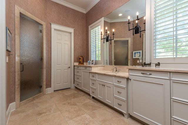 1244 CHERBOURG LN, Memphis, TN 38120