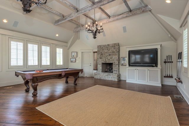 1244 CHERBOURG LN, Memphis, TN 38120