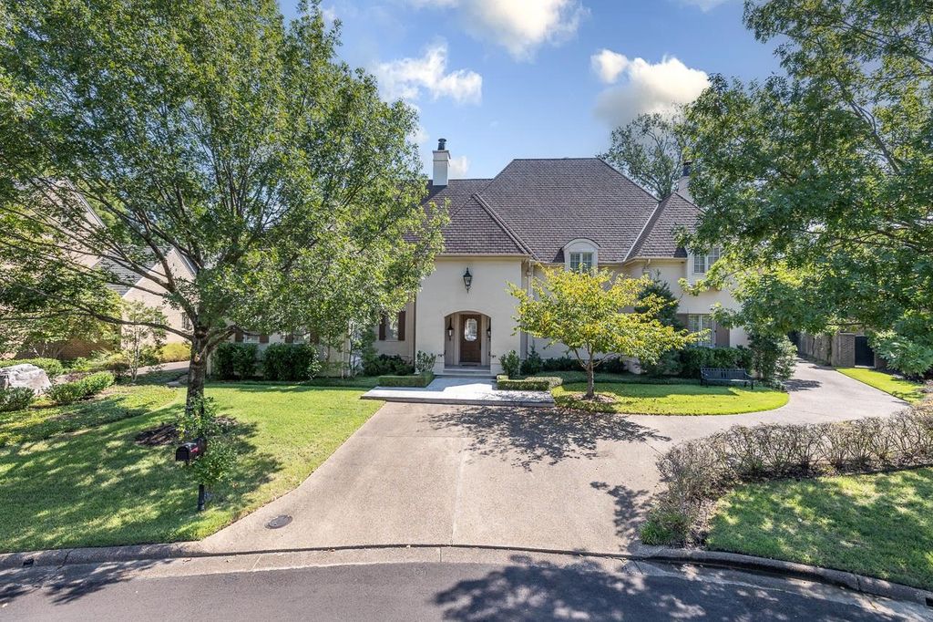 1244 CHERBOURG LN, Memphis, TN 38120