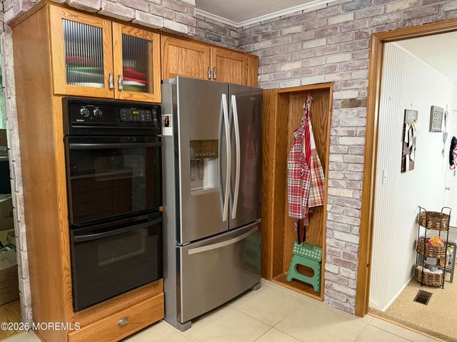 49 Prescott Place, Freehold, NJ 07728
