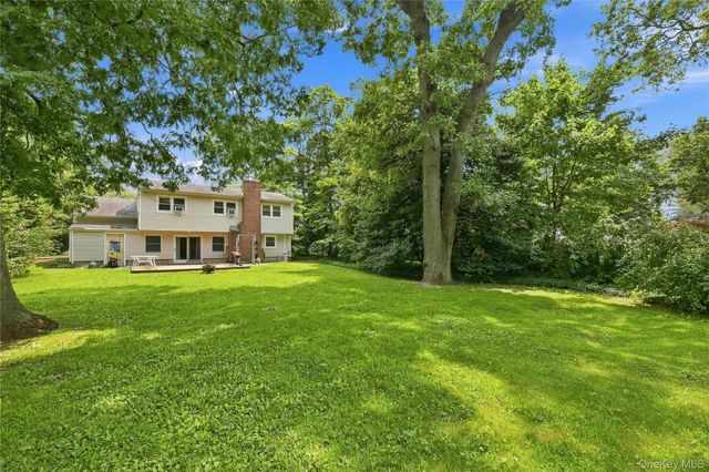 27 S Ketcham Avenue, Amityville, NY 11701