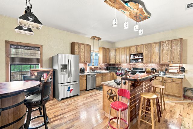 5821 Waterworks Road, Midlothian, TX 76065