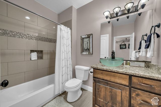 3334 W 2700 S, Hurricane, UT 84737