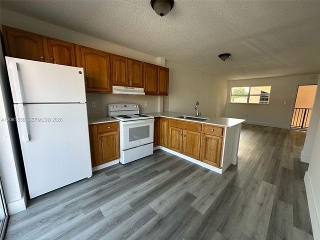 5435 W 24th Avenue 41, Hialeah, FL 33016