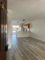 5435 W 24th Avenue 41, Hialeah, FL 33016