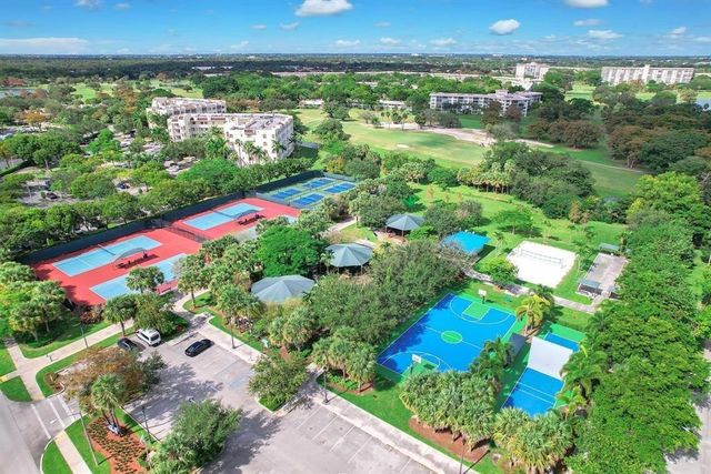 3010 N Course Dr 209, Pompano Beach, FL 33069