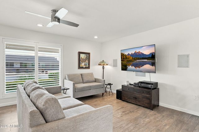 10011 W PRAIRIE HILLS Circle, Sun City, AZ 85351