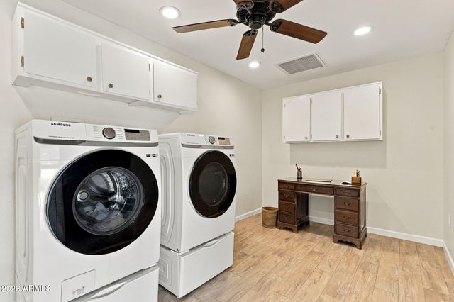 10011 W PRAIRIE HILLS Circle, Sun City, AZ 85351