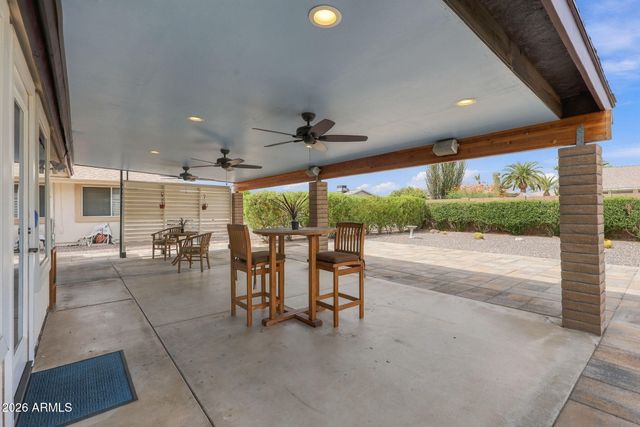 10011 W PRAIRIE HILLS Circle, Sun City, AZ 85351