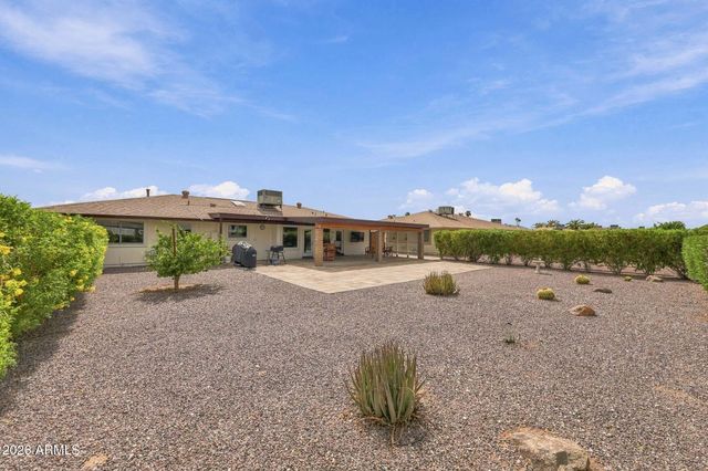 10011 W PRAIRIE HILLS Circle, Sun City, AZ 85351