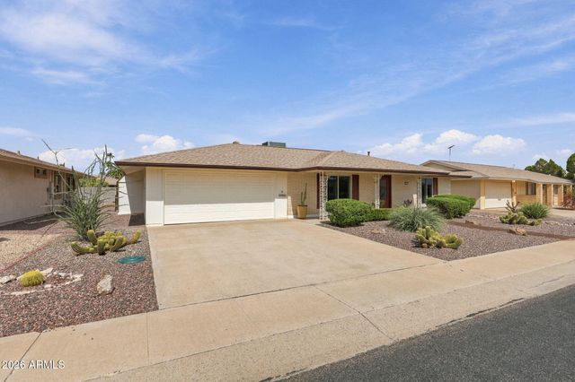 10011 W PRAIRIE HILLS Circle, Sun City, AZ 85351