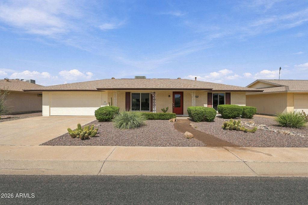 10011 W PRAIRIE HILLS Circle, Sun City, AZ 85351