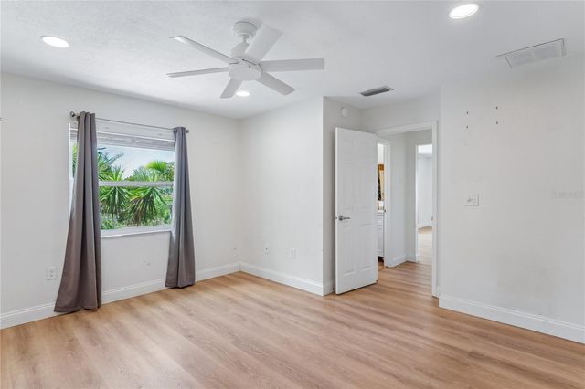 7900 CAYUGA DRIVE, New Port Richey, FL 34653