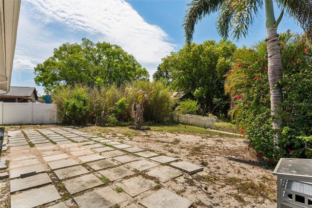 7900 CAYUGA DRIVE, New Port Richey, FL 34653