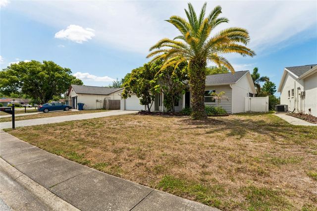 7900 CAYUGA DRIVE, New Port Richey, FL 34653
