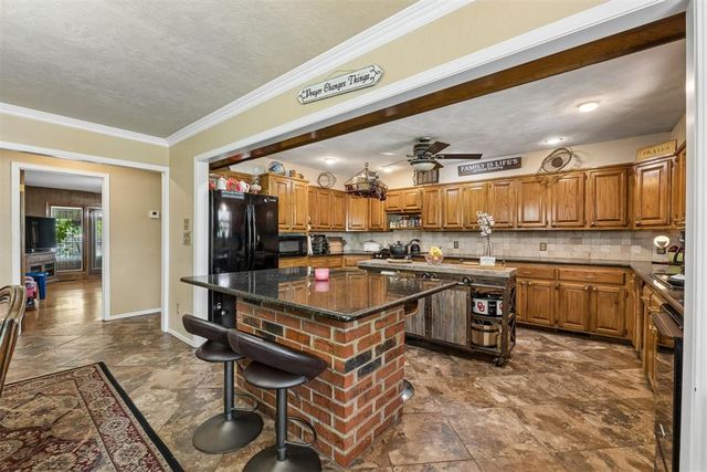 9400 S Sooner Drive, Oklahoma City, OK 73165