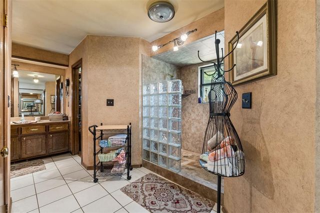 9400 S Sooner Drive, Oklahoma City, OK 73165