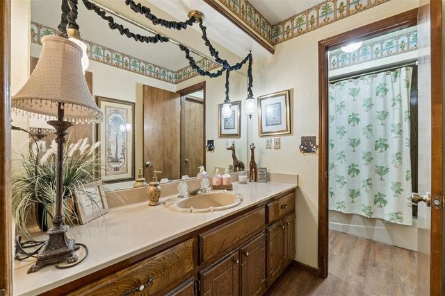 9400 S Sooner Drive, Oklahoma City, OK 73165