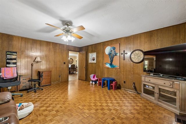 9400 S Sooner Drive, Oklahoma City, OK 73165