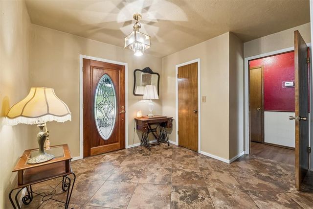 9400 S Sooner Drive, Oklahoma City, OK 73165