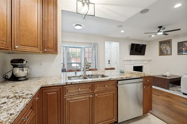 4050 Frankford Road 1004, Dallas, TX 75287