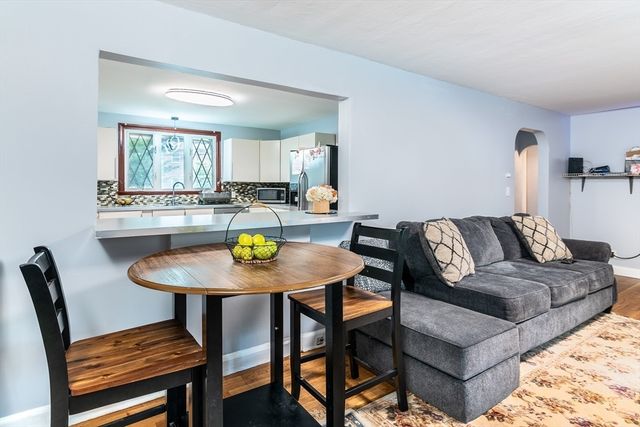 26 Beulah St, Framingham, MA 01701