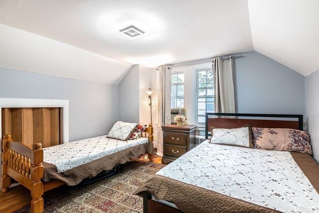 26 Beulah St, Framingham, MA 01701