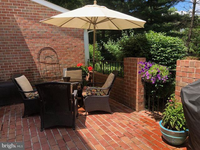 55 SUTPHIN PNES WAY, Yardley, PA 19067