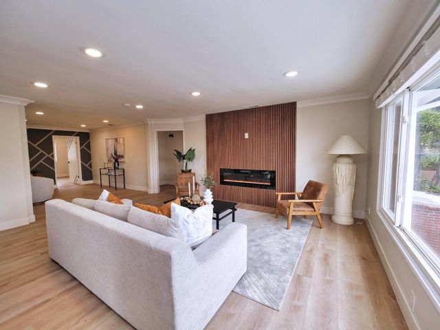 7433 Moeser Lane, El Cerrito, CA 94530
