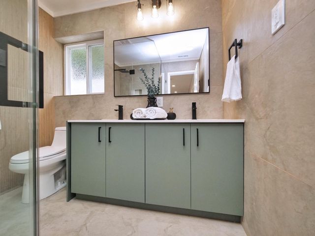7433 Moeser Lane, El Cerrito, CA 94530