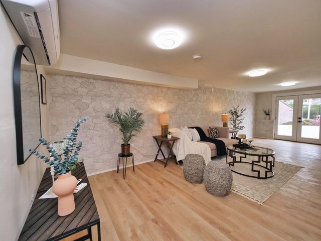 7433 Moeser Lane, El Cerrito, CA 94530