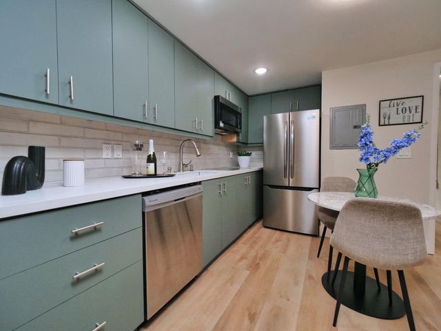 7433 Moeser Lane, El Cerrito, CA 94530