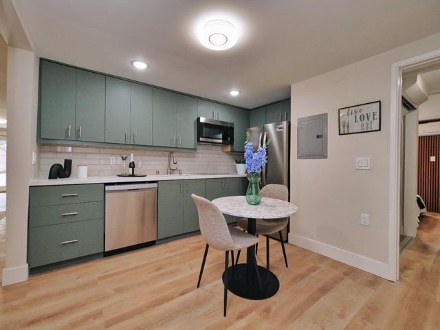 7433 Moeser Lane, El Cerrito, CA 94530