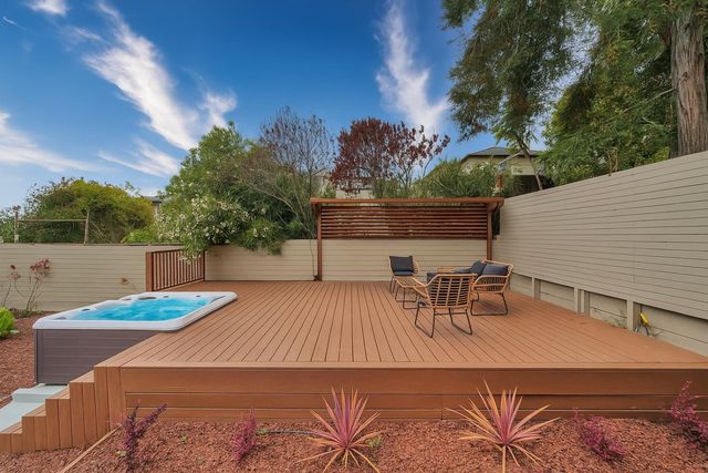 7433 Moeser Lane, El Cerrito, CA 94530