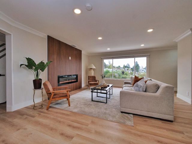 7433 Moeser Lane, El Cerrito, CA 94530
