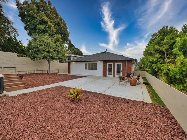 7433 Moeser Lane, El Cerrito, CA 94530