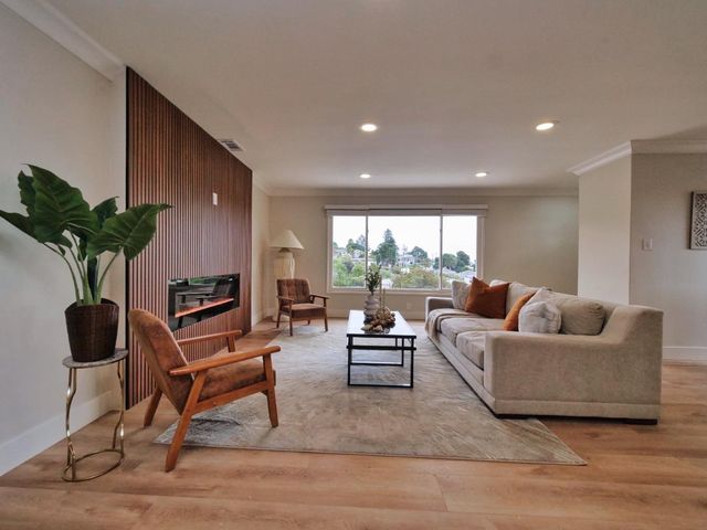 7433 Moeser Lane, El Cerrito, CA 94530