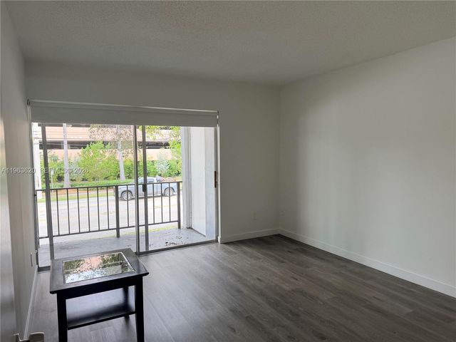 9229 SW 87th Ave D7, Miami, FL 33176