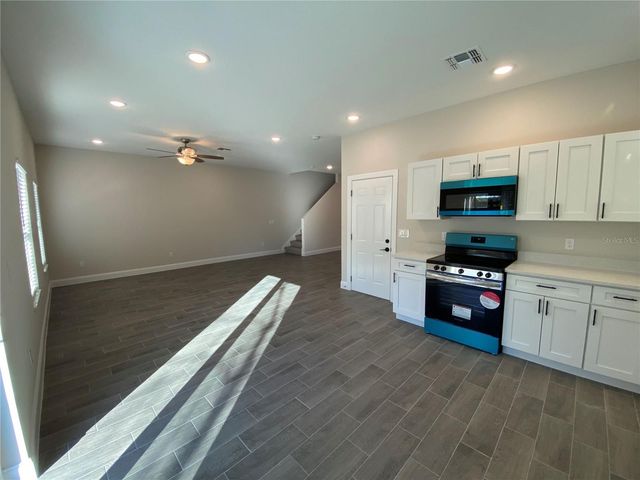 732 S LEE AVENUE, Orlando, FL 32805