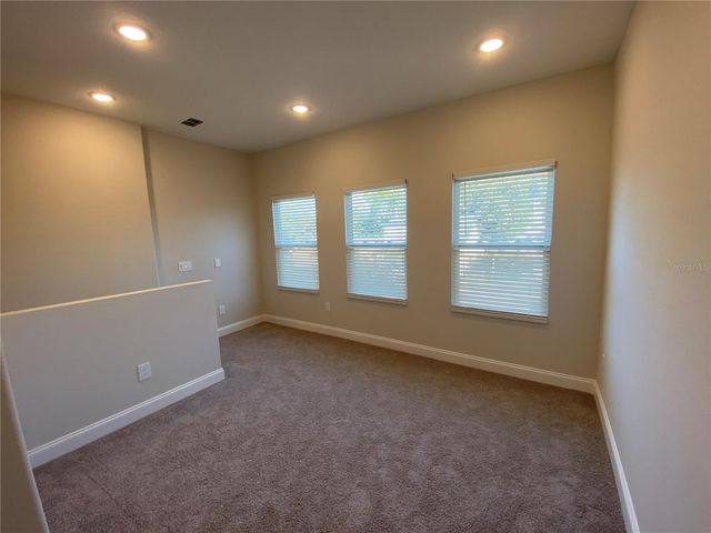 732 S LEE AVENUE, Orlando, FL 32805