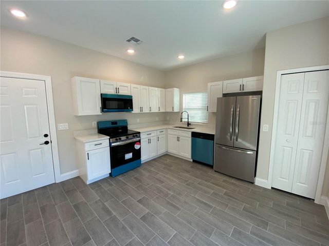 732 S LEE AVENUE, Orlando, FL 32805