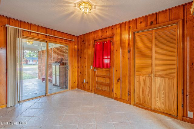 5904 New Beaver Creek Drive, Knoxville, TN 37931