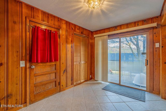 5904 New Beaver Creek Drive, Knoxville, TN 37931