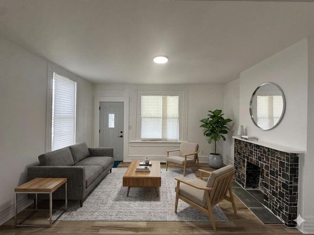 38 E Innis Avenue, Columbus, OH 43207