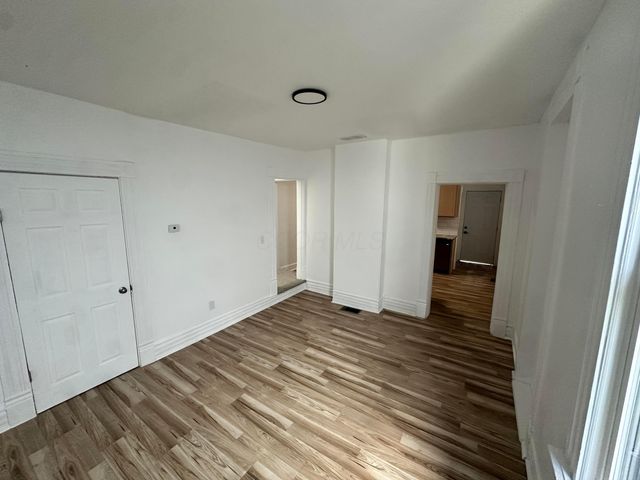 38 E Innis Avenue, Columbus, OH 43207