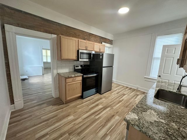 38 E Innis Avenue, Columbus, OH 43207