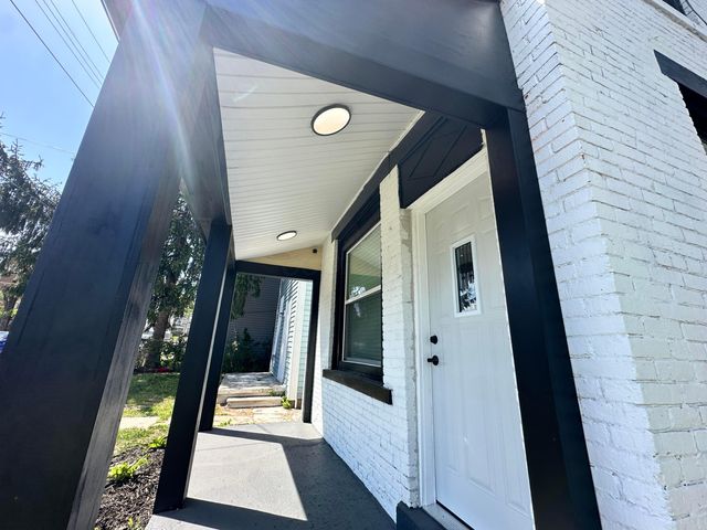 38 E Innis Avenue, Columbus, OH 43207