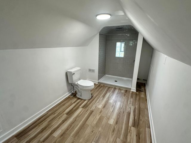 38 E Innis Avenue, Columbus, OH 43207