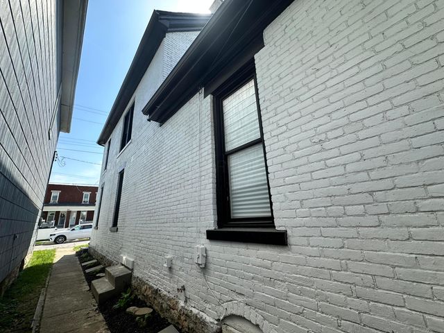 38 E Innis Avenue, Columbus, OH 43207